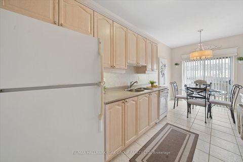 Photo 19 at 30 Jordanray Boulevard, Summerhill Estates, Newmarket