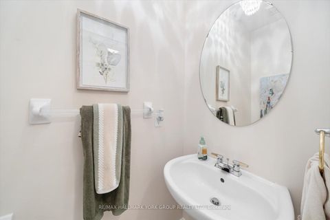 Photo 21 at 30 Jordanray Boulevard, Summerhill Estates, Newmarket