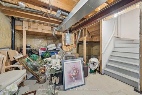 Photo 37 at 30 Jordanray Boulevard, Summerhill Estates, Newmarket