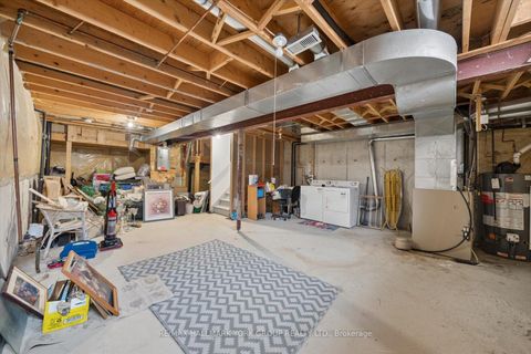 Photo 39 at 30 Jordanray Boulevard, Summerhill Estates, Newmarket