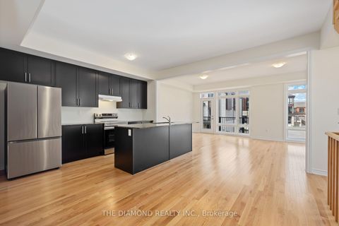 Photo 4 at 27 Gunton Street, Bayview Northeast, Aurora