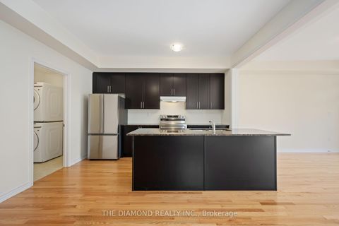 Photo 6 at 27 Gunton Street, Bayview Northeast, Aurora