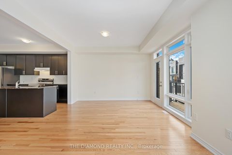 Photo 13 at 27 Gunton Street, Bayview Northeast, Aurora