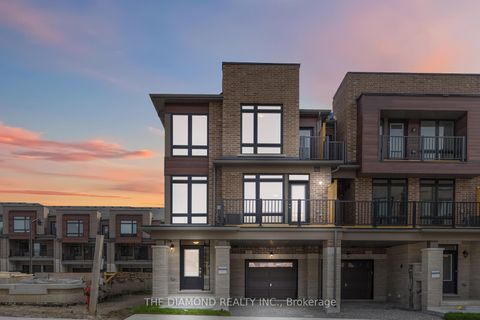 Photo 24 at 27 Gunton Street, Bayview Northeast, Aurora