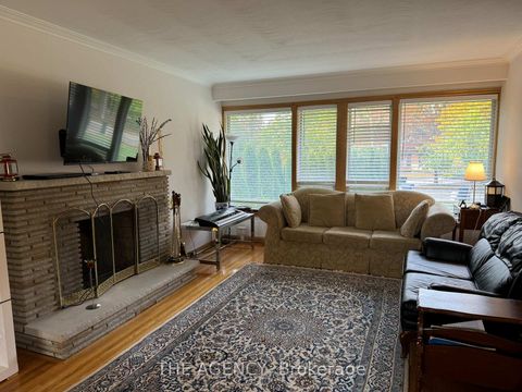 Photo 1 at 64 Farningham Crescent, Rosethorn, Toronto