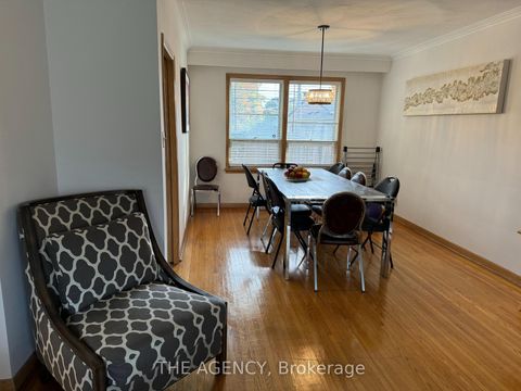 Photo 2 at 64 Farningham Crescent, Rosethorn, Toronto