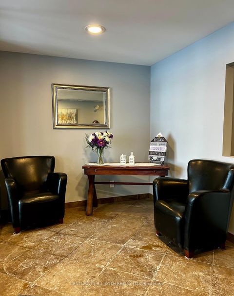 Photo 2 at 203 - 500 Mapleview Drive W, Holly, Barrie