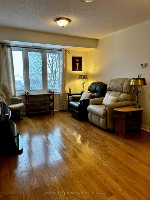 Photo 8 at 203 - 500 Mapleview Drive W, Holly, Barrie