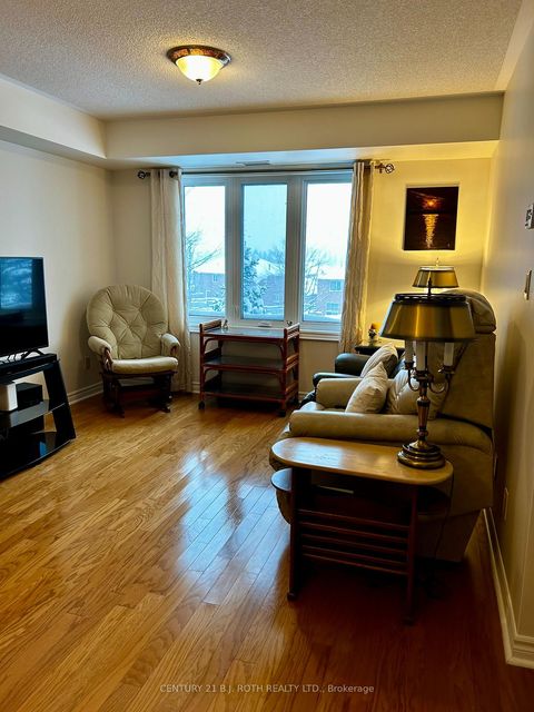 Photo 9 at 203 - 500 Mapleview Drive W, Holly, Barrie