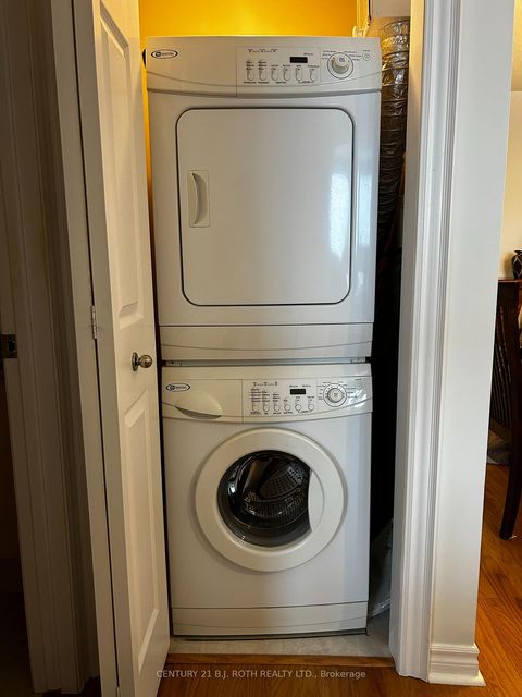 Photo 10 at 203 - 500 Mapleview Drive W, Holly, Barrie