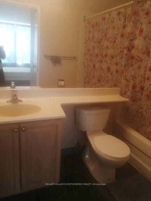 Photo 5 at 1511 - 238 Doris Avenue, Willowdale East, Toronto