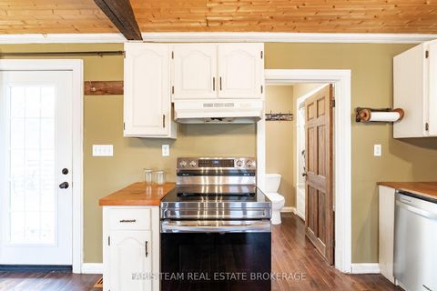 Photo 5 at 1417 Maple Way, Rural Innisfil, Innisfil