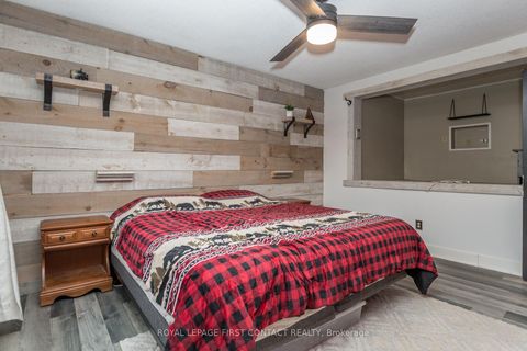 Photo 20 at 243 LITTLE Avenue, Allandale Heights, Barrie