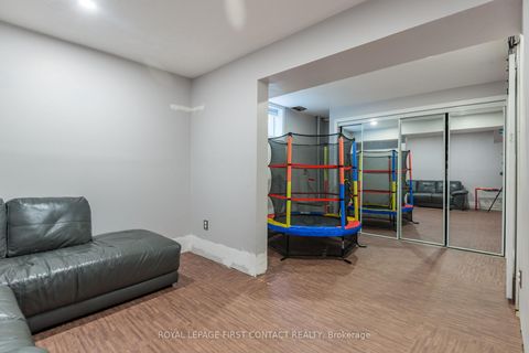 Photo 28 at 243 LITTLE Avenue, Allandale Heights, Barrie