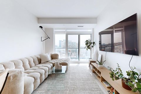 Photo 7 at 706 - 20 Gatineau Drive, Beverley Glen, Vaughan