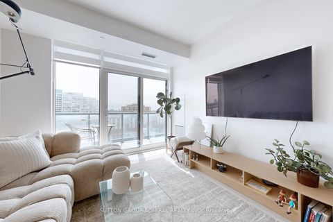 Photo 8 at 706 - 20 Gatineau Drive, Beverley Glen, Vaughan