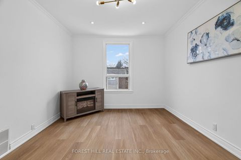 Photo 29 at 7 Ellsworth Avenue, Wychwood, Toronto