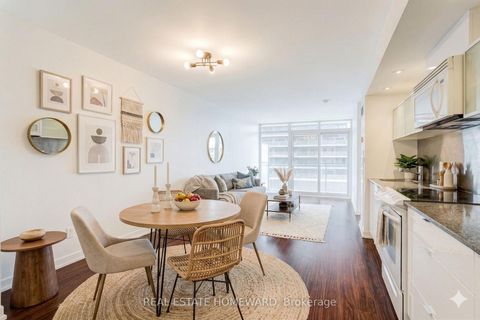 Photo 5 at 1916 - 4K Spadina Avenue, Waterfront Communities C1, Toronto