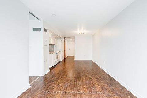 Photo 6 at 1916 - 4K Spadina Avenue, Waterfront Communities C1, Toronto