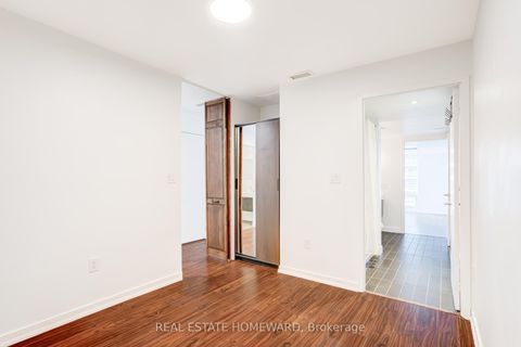 Photo 19 at 1916 - 4K Spadina Avenue, Waterfront Communities C1, Toronto