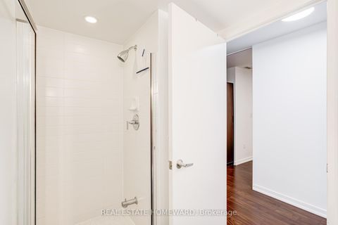 Photo 20 at 1916 - 4K Spadina Avenue, Waterfront Communities C1, Toronto