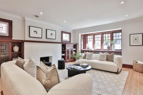 Photo 2 at 30 Oswald Crescent, Mount Pleasant West, Toronto