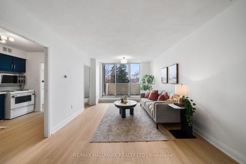 Photo 1 at 209 - 35 Ormskirk Avenue, Swansea, Toronto