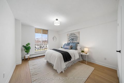 Photo 15 at 209 - 35 Ormskirk Avenue, Swansea, Toronto