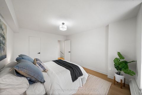 Photo 16 at 209 - 35 Ormskirk Avenue, Swansea, Toronto