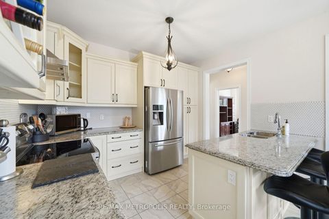 Photo 11 at 24 Bamburg Street, Sutton & Jackson's Point, Georgina