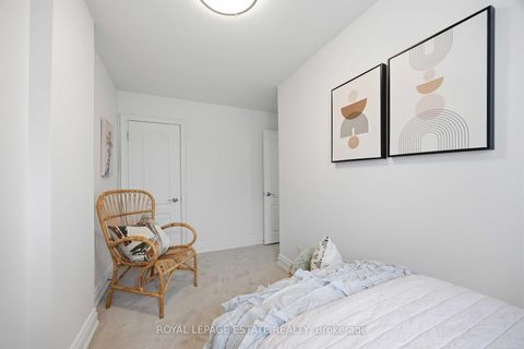 Photo 19 at 38 Kenwood Avenue, Cedarvale, Toronto