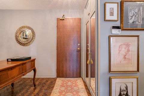 Photo 4 at 509 - 17 Michael Power Place, City Centre West, Toronto