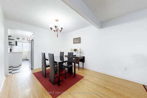 Photo 4 at 25 Candy Court Way, Newtonbrook West, Toronto