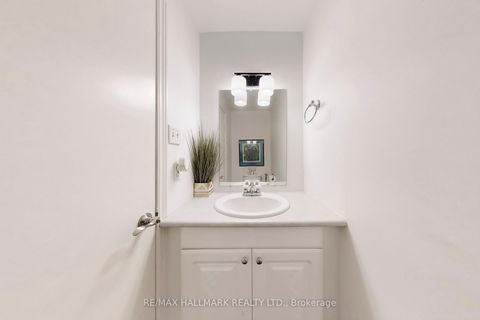 Photo 7 at 25 Candy Court Way, Newtonbrook West, Toronto