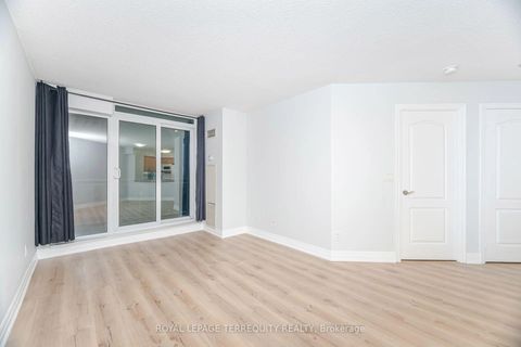 Photo 15 at 710 - 2121 LAKE SHORE Boulevard W, Mimico, Toronto