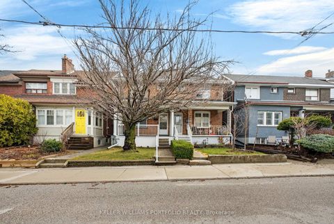 Photo 1 at 31 Mcroberts Avenue, Davenport, Toronto