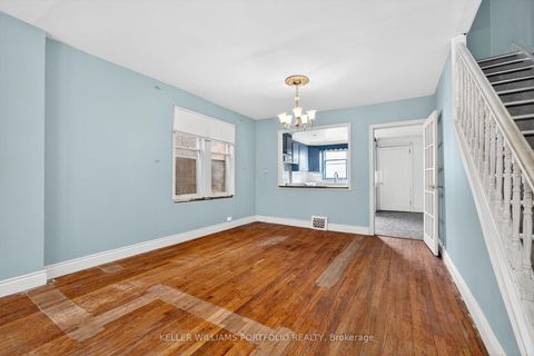 Photo 8 at 31 Mcroberts Avenue, Davenport, Toronto