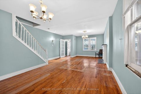 Photo 9 at 31 Mcroberts Avenue, Davenport, Toronto