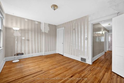 Photo 18 at 31 Mcroberts Avenue, Davenport, Toronto
