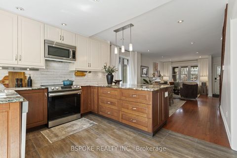 Photo 11 at 291 Gainsborough Road, Woodbine Corridor, Toronto