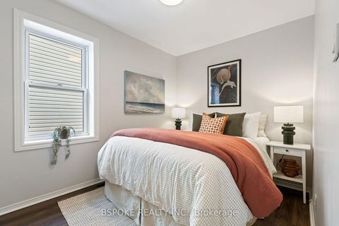 Photo 15 at 291 Gainsborough Road, Woodbine Corridor, Toronto