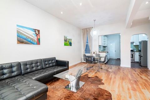 Photo 3 at 178 Manning Avenue, Bellwoods, Toronto