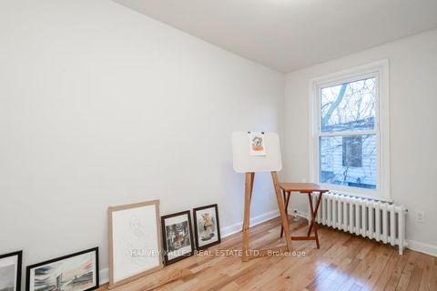 Photo 18 at 178 Manning Avenue, Bellwoods, Toronto