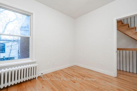 Photo 21 at 178 Manning Avenue, Bellwoods, Toronto