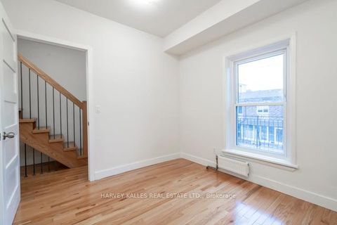 Photo 23 at 178 Manning Avenue, Bellwoods, Toronto