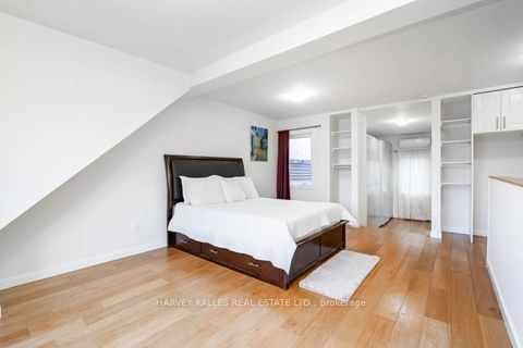 Photo 31 at 178 Manning Avenue, Bellwoods, Toronto