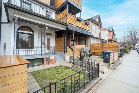 Photo 49 at 178 Manning Avenue, Bellwoods, Toronto