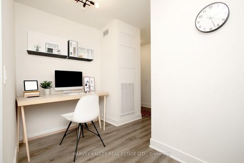 Photo 7 at 305 - 185 Deerfield Road, Central Newmarket, Newmarket