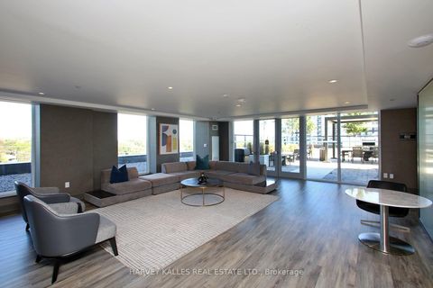 Photo 8 at 305 - 185 Deerfield Road, Central Newmarket, Newmarket