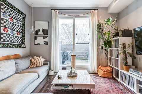 Photo 12 at 588 Ossington Avenue, Little Italy, Toronto